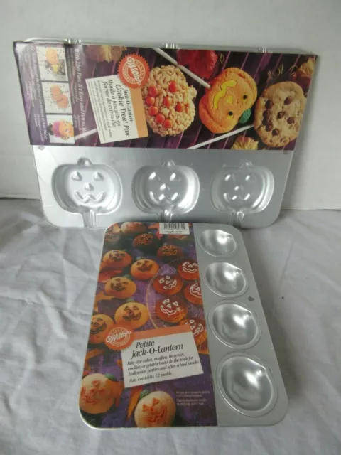 Wilton Halloween Jack-O-Lantern Cookie Pop Treat Pan & Petite Baking Muffin Pan