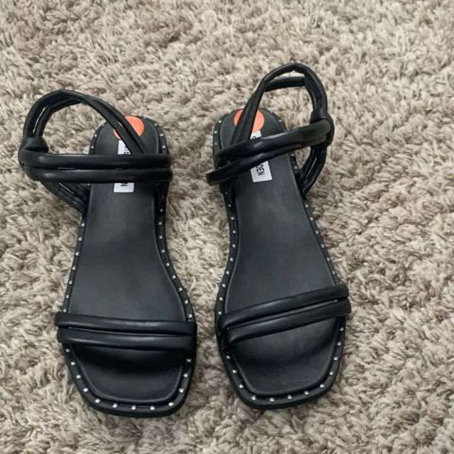 Steve Madden Javva Flat Sandals Women's 9.5 Black Casual Shoes Square Toe
