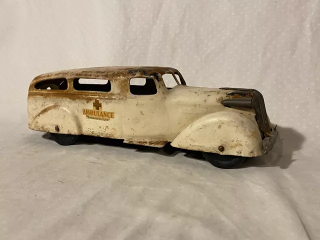 Wyandotte Pressed Steel Ambulance X-24