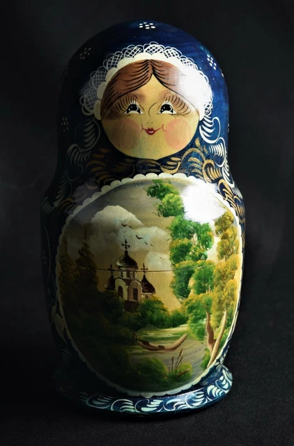 Russische alte Babushka Matrjoschka Kirche handbemalt signiert Matroschka 10 tg.