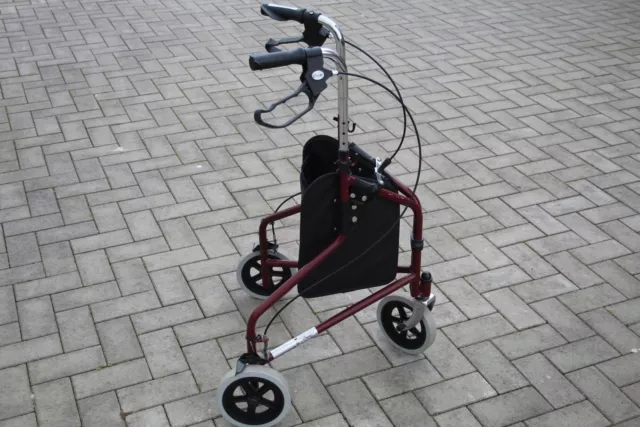 Drive Medical Tri Walker Rollator Gehhilfe Mobilitätshilfe TW011R bis 130kg