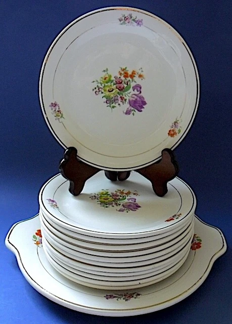 Service à dessert (plat à gâteau + 12 assiettes) en semi-porcelaine d'Orchies