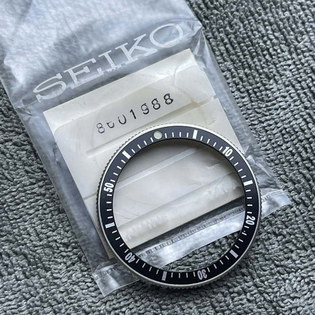 Bague Interne Rotative Seiko NOS Référence 86029971 - Pour Modèles 6119-6020 & 6106-6059 - Neuf