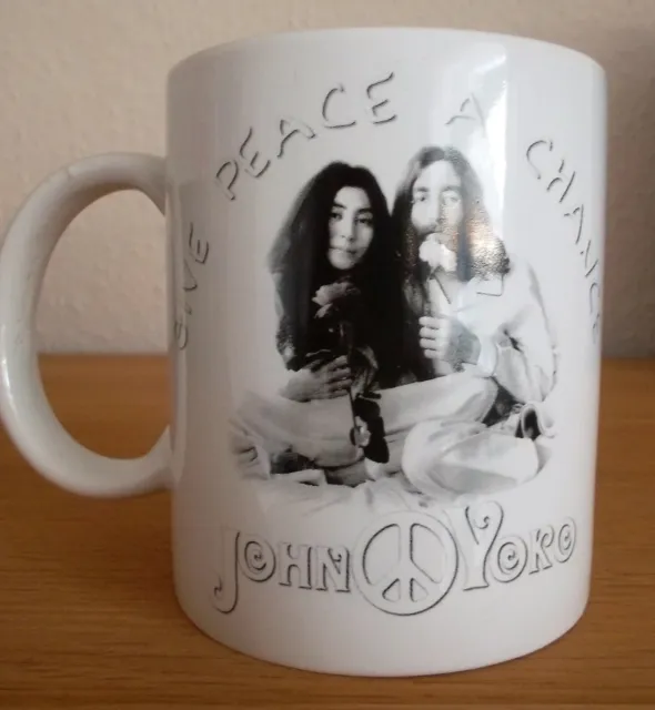 John Lennon und Yoko Ono Tasse Becher Kaffeebecher Give Peace a Chance Beatles