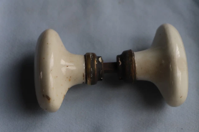 POIGNÉE DE PORTE ancienne en porcelaine blanche. EUR 10,00 - PicClick FR