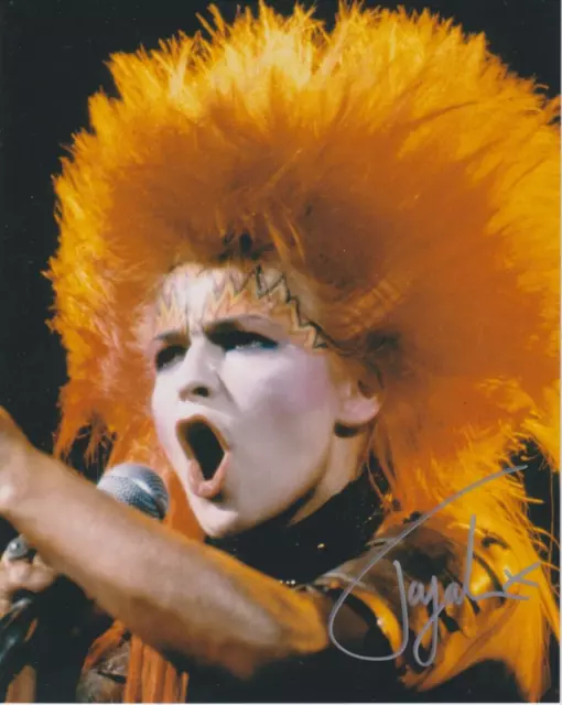 10" x 8" Toyah Willcox photograph signed in person - Actress and Singer - K187