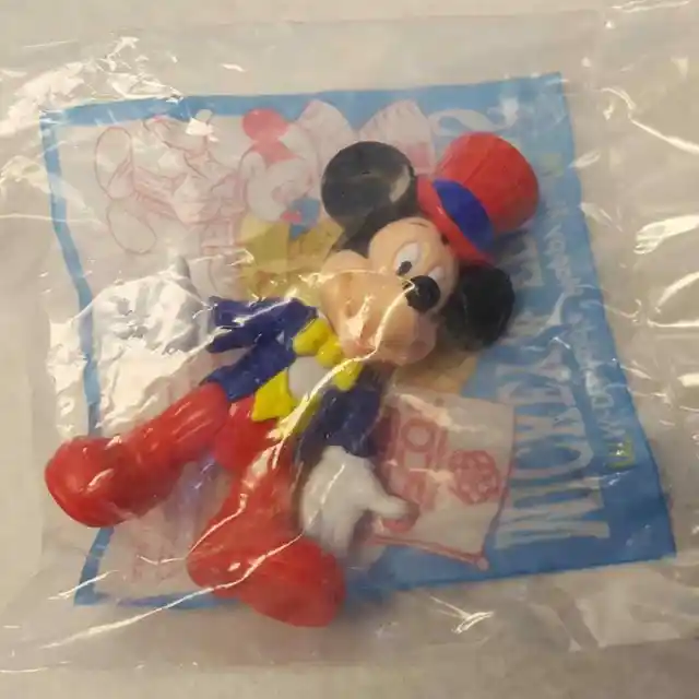 MCDONALD'S HAPPY MEAL Disney World Mickey Friends Mouse In USA Epcot