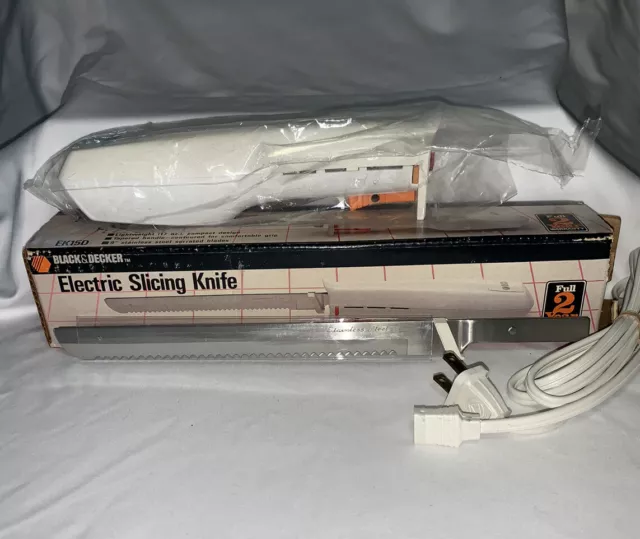 LIKE NEW BLACK & DECKER ELECTRIC SLICING KNIFE 9” STAINLESS SERRATED BLADES