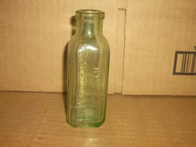 VINTAGE ANTIQUE HIRES HOUSEHOLD EXTRACT BOTTLE, CHARLES E HIRES CO Embossed