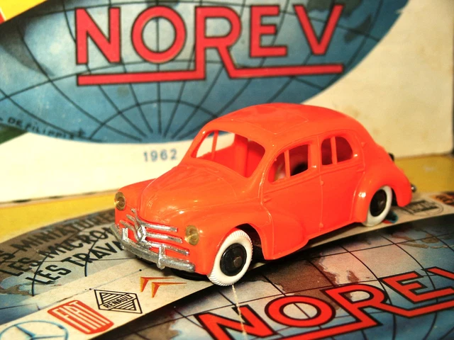 Norev N17 – Renault 4 CV Orange (1:43) Miniature Collection, Sans Boîte