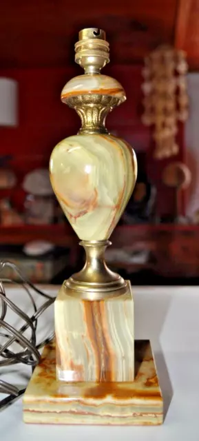 Pied de lampe de table convexe en métal Steinhauer Laiton bronze 