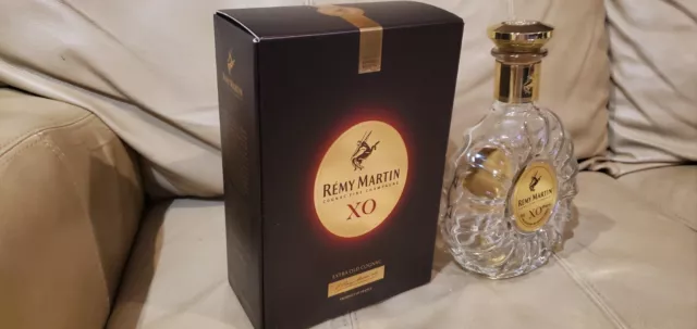 One (1) Remy Martin XO Fine Champagne Cognac Empty 750ml Bottle Decanter