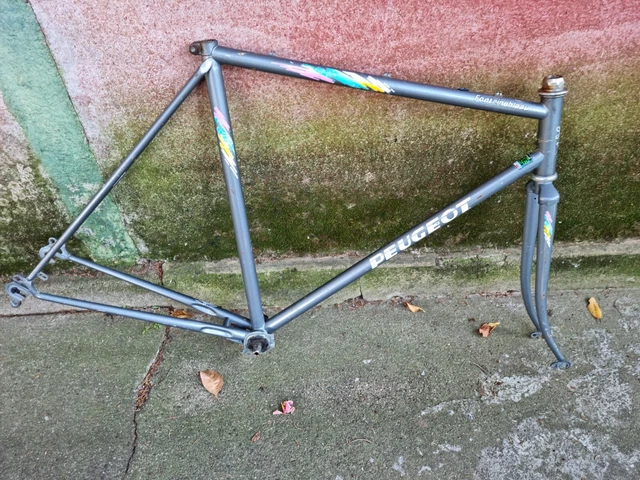Cadre PEUGEOT 57cm vélo vintage course 1970s France old bicycle