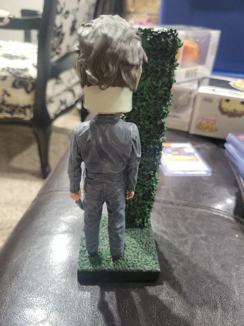 Michael Myers Halloween Royal Bobbles Behind The Hedge Bobblehead 2