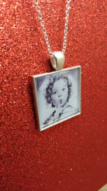 Shirley Temple Retro Fashion Pendant Necklace