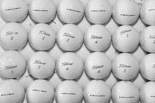 2 Dozen Titleist Pro V1 MINT / Near Mint Grade Golf Balls