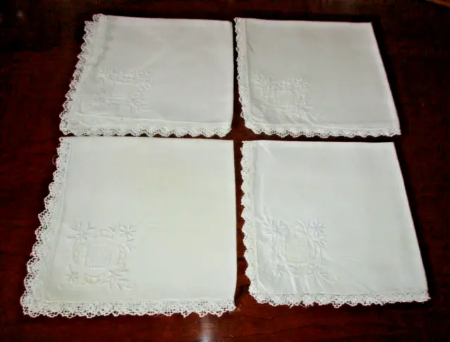 Set of 4 white Madiera cutwork linen w/ lace edging 16" sq. napkins
