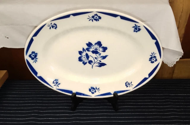 Plat Ovale Vintage Arcopal Décor Fleurs - 36 X 23 Cm - Fabrication Française, Très Bon état