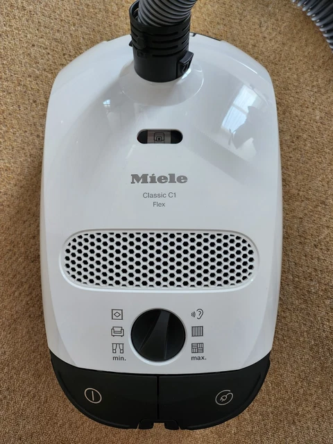 MIELE C1 FLEX Classic 800W Bagged Cylinder Vacuum Cleaner - White £133. ...