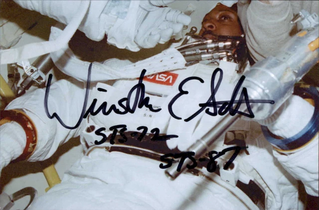 Winston Scott Signed 4x6 Photo NASA Space Shuttle Astronaut STS-72 87 Autograph