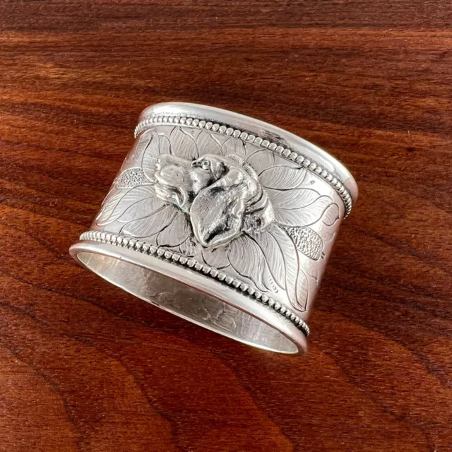 American Coin Silver Napkin Ring High Relief Pointer Dog Amongst The Leaves