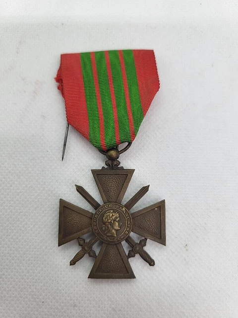 T25*F (C) BELLE médaille allemande croix de fer guerre 14/18 german medal EUR 62,00 - FR
