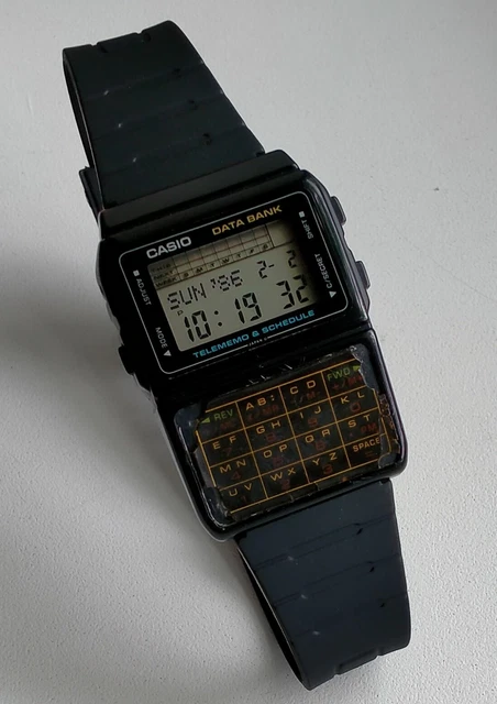 Casio DBC-61 Module 676 Calculator Data Bank Original Vintage Watch 1990s