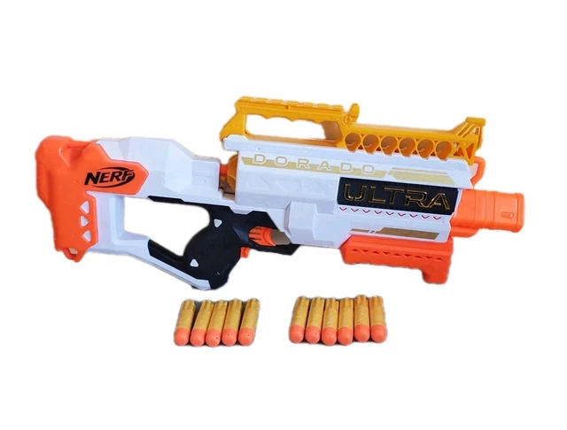 NERF Ultra Select Mission-Ready Pack : deux blasters et une fléchette avec étui de transport