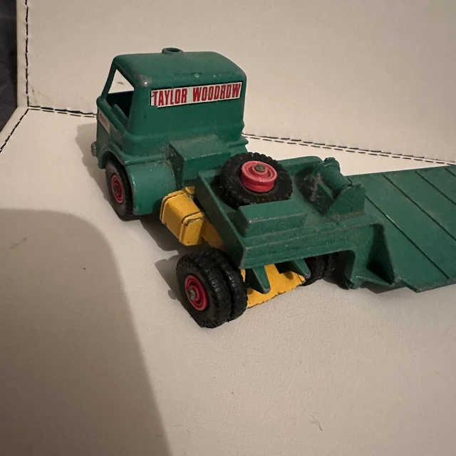 VINTAGE LESNEY MATCHBOX Ford Tractor Unit & Dyson Low Loader Trailer £