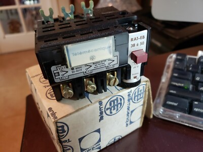 Telemecanique Telemecanique RA1-EB 2332 23-32 600V Max Overlord Relais 