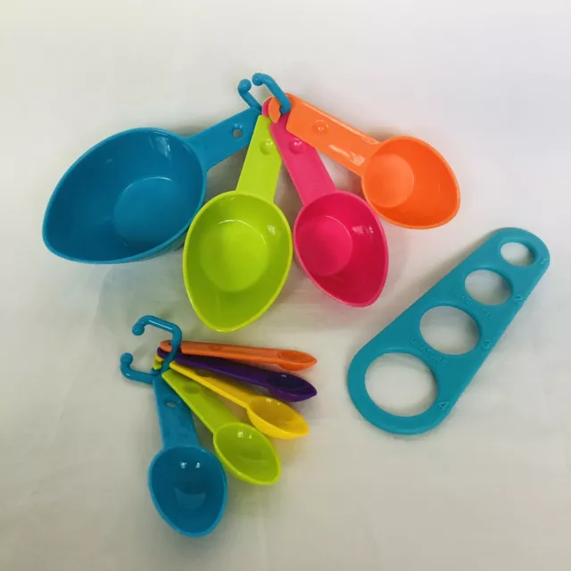 https://www.picclickimg.com/rx0AAOSw79BgPpMK/Bright-Color-Set-of-9-Measuring-Spoons-Cups.webp