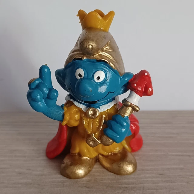 Figurine Schleich – Le Schtroumpf Empereur – 5,5 Cm – PVC Peint à La Main – Collection Les Schtroumpfs