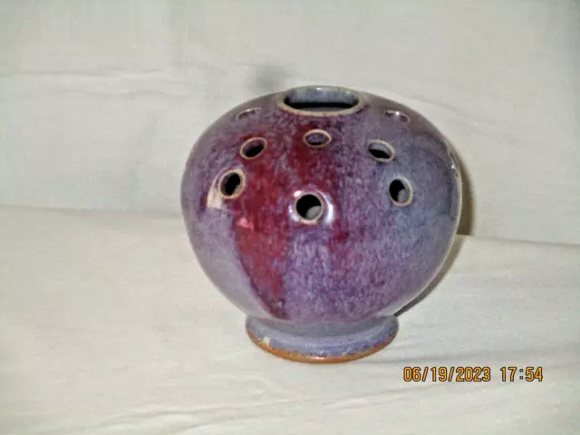 vase boule pique fleurs en gres -Céramique XXè signé a identifier