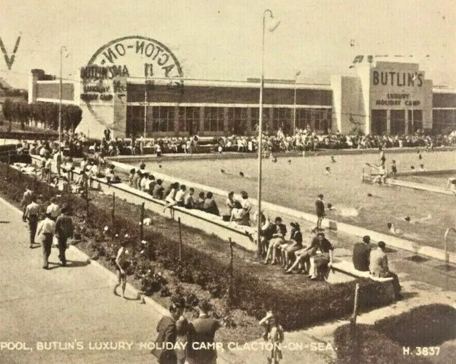 Vintage Postcard Chalets Bathing Pool Butlins Holiday Camp Clacton On Sea Essex