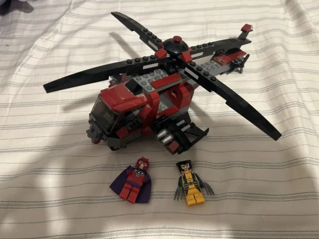 Lego 6866 Wolverine’s Chopper Showdown ALMOST COMPLETE NO DEADPOOL