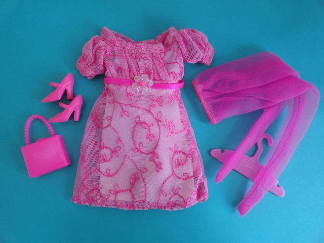 green emerald velvet dress 1996 Barbie Fashion Avenue Hot Pink Party Dress – Sell4Value