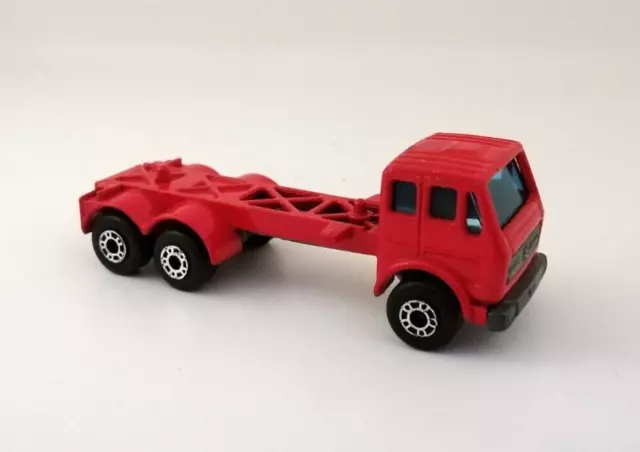Matchbox mercedes deals container truck 1976