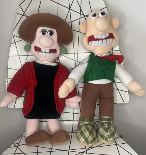 Wallace & Gromit Wallace & Wendolene Born to Play Plush Soft Toys Vintage Xmas