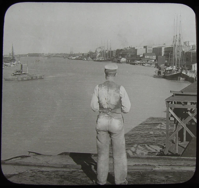 Glass Magic Lantern Slide THE WHARF SAVANNAH C1910 PHOTO USA GEORGIA