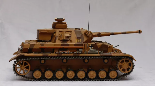 1:16 Panzer IV Ausf. F2 Sd. Kfz. 142 gebaut mit Innenraum Trumpeter