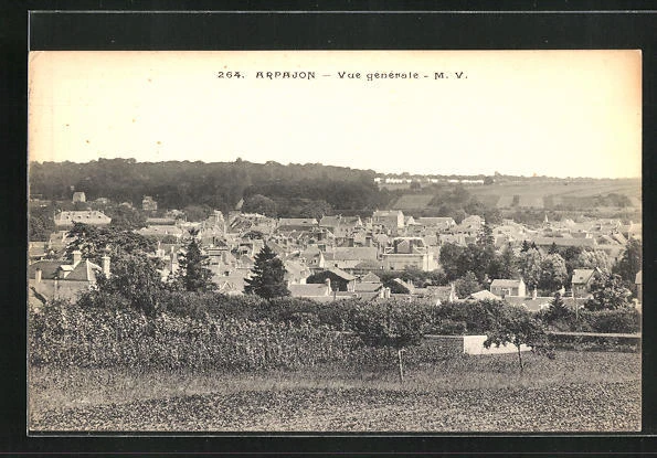CPA Arpajon, whole city view