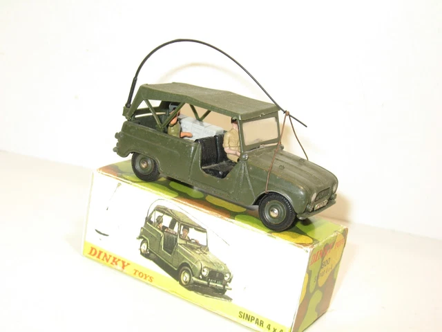 DINKY TOYS, renault 4L sinpar gendarmerie militaire compléte