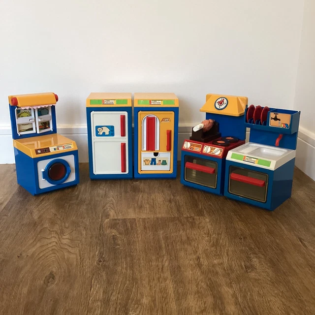VINTAGE TOYS PEDIGREE Playtime Sindy 70s pretend kitchen fridge cooker ...