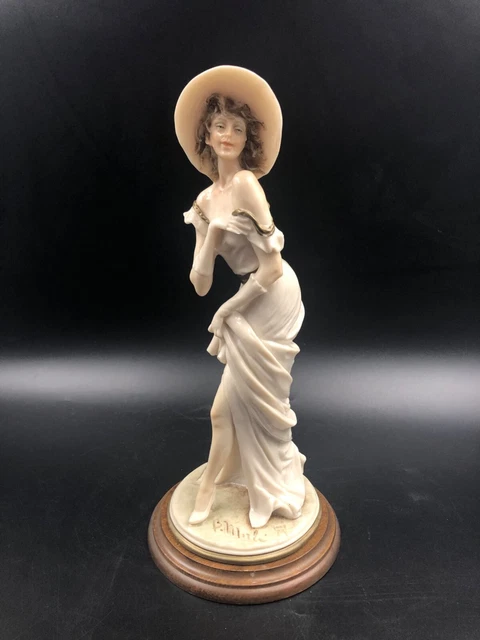 LADY DI MODA STATUA STATUETTA SOPRAMMOBILE Capodimonte B.Merli 1981 oro vecchio