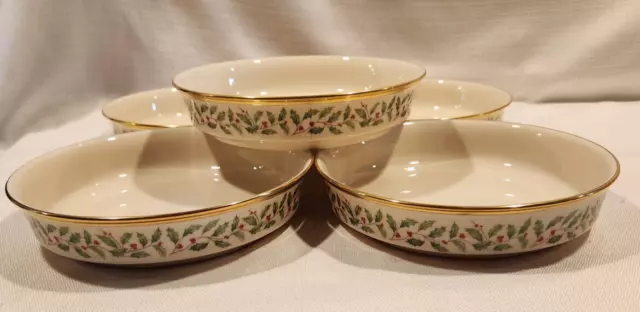LENOX HOLLY & BERRY ChRISTMAS HOLIDAY SOUP/ PASTA BOWLS LOT OF 5 - 7 .5"