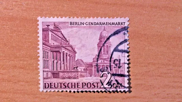 Berlin Michel NR. 58 ; Berliner Bauten von 1949 rundgestempelt