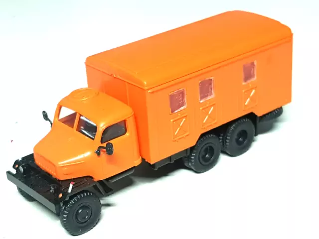 IGRA 777 Praga V3L Koffer LKW orange gesupert 1:87 /7