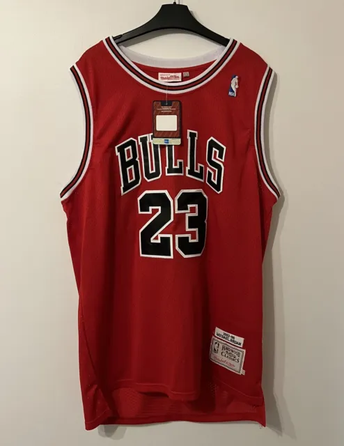Michael Jordan Jersey #23 Chicago Bulls  Jersey Men's Red  Mitchell&Ness 1997-98