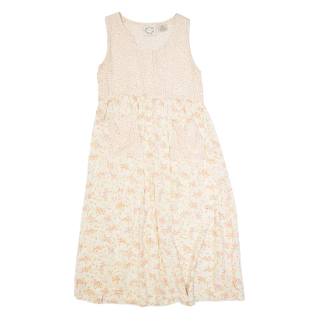 Miss Selfridge - Robe babydoll courte en dentelle à manches évasées