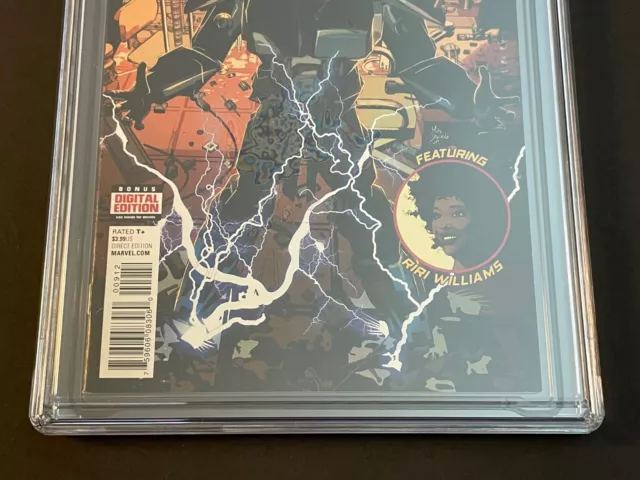 INVINCIBLE IRON MAN #9 2nd print (Marvel 2016) CGC 9.2, 1st full Riri Williams 3